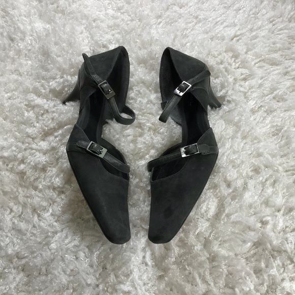 AEROSOLES- GRAY SUEDE SQUARE TOE HEELS - Picture 4 of 7